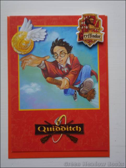 Image for HARRY POTTER GREETING CARD WITH BADGE